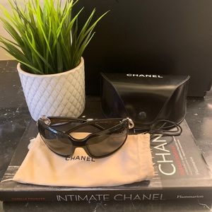AUTHENTIC CHANEL SUNGLASSES